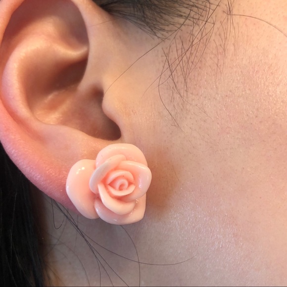Acrylic Flower Stud Earrings - Picture 3 of 3